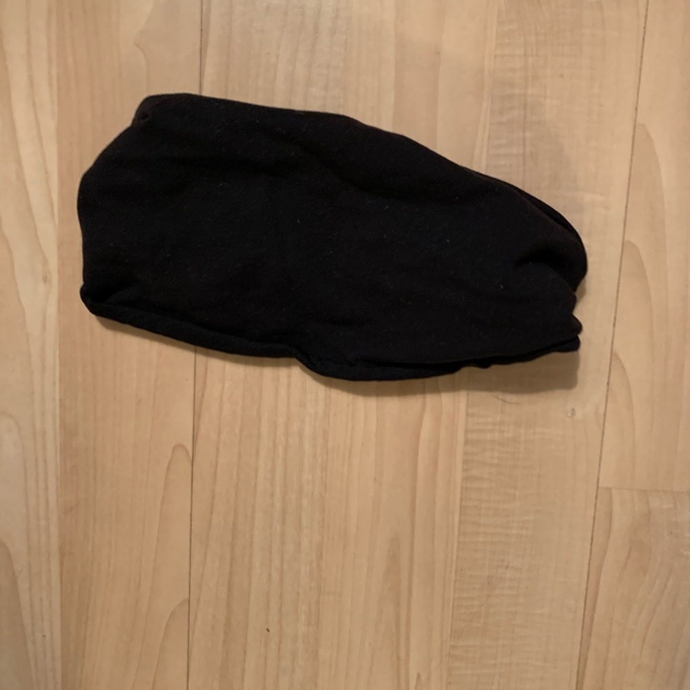 Black lululemon Fringe Fighter Headband